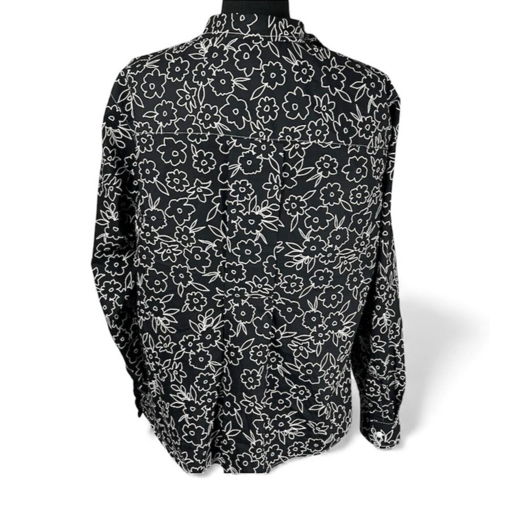 Frank and Eileen Silvio Black Floral Untuckable Button Up Blouse Large Capsule - Picture 6 of 12